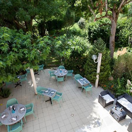 Le Lion D'Or Hotel Manzac-sur-Vern Ngoại thất bức ảnh